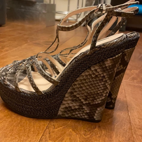 Giorgio Armani python wedge πΊ - Picture 5 of 8